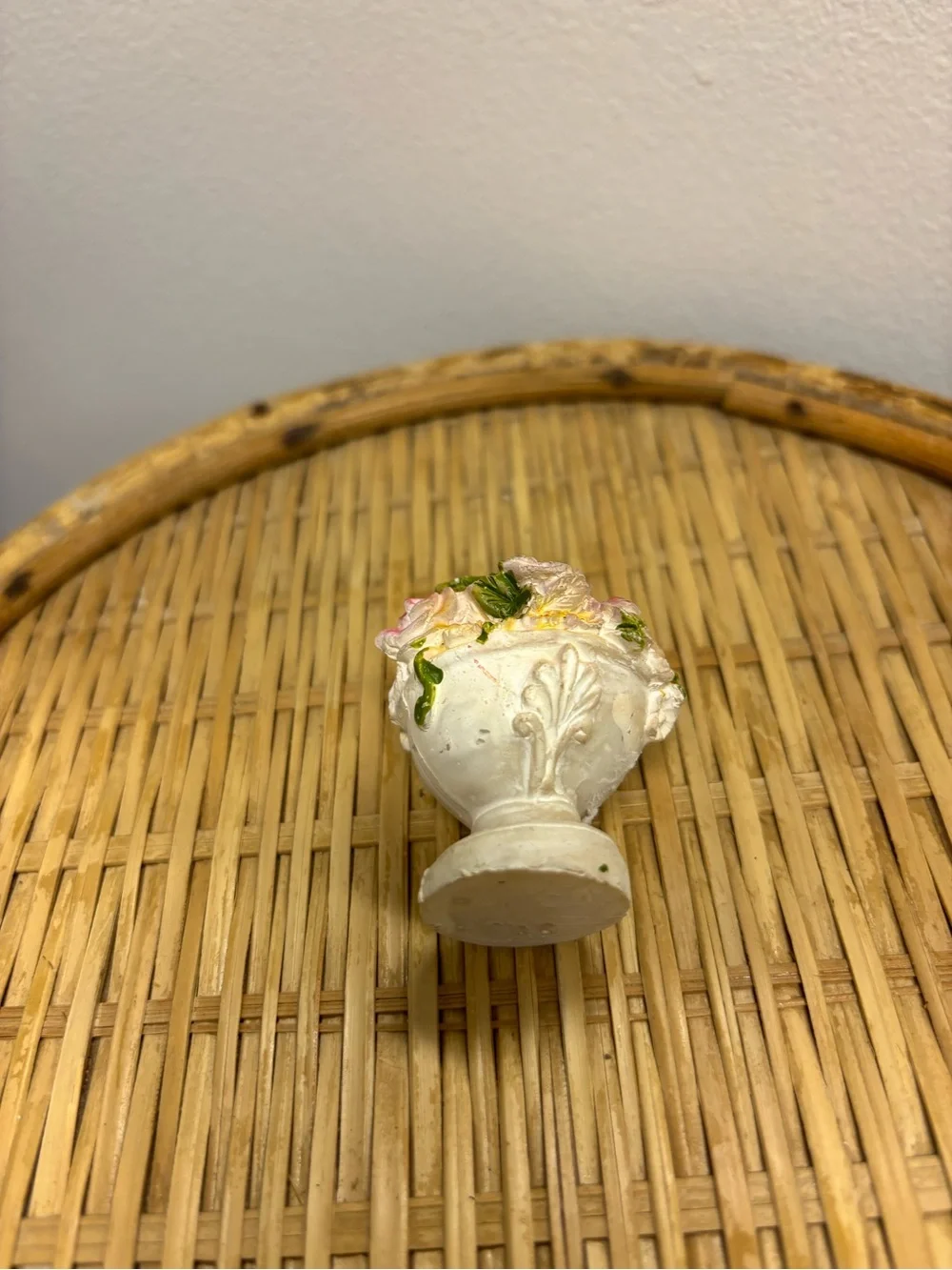 Decorative Pink Rose Bowl Figurine